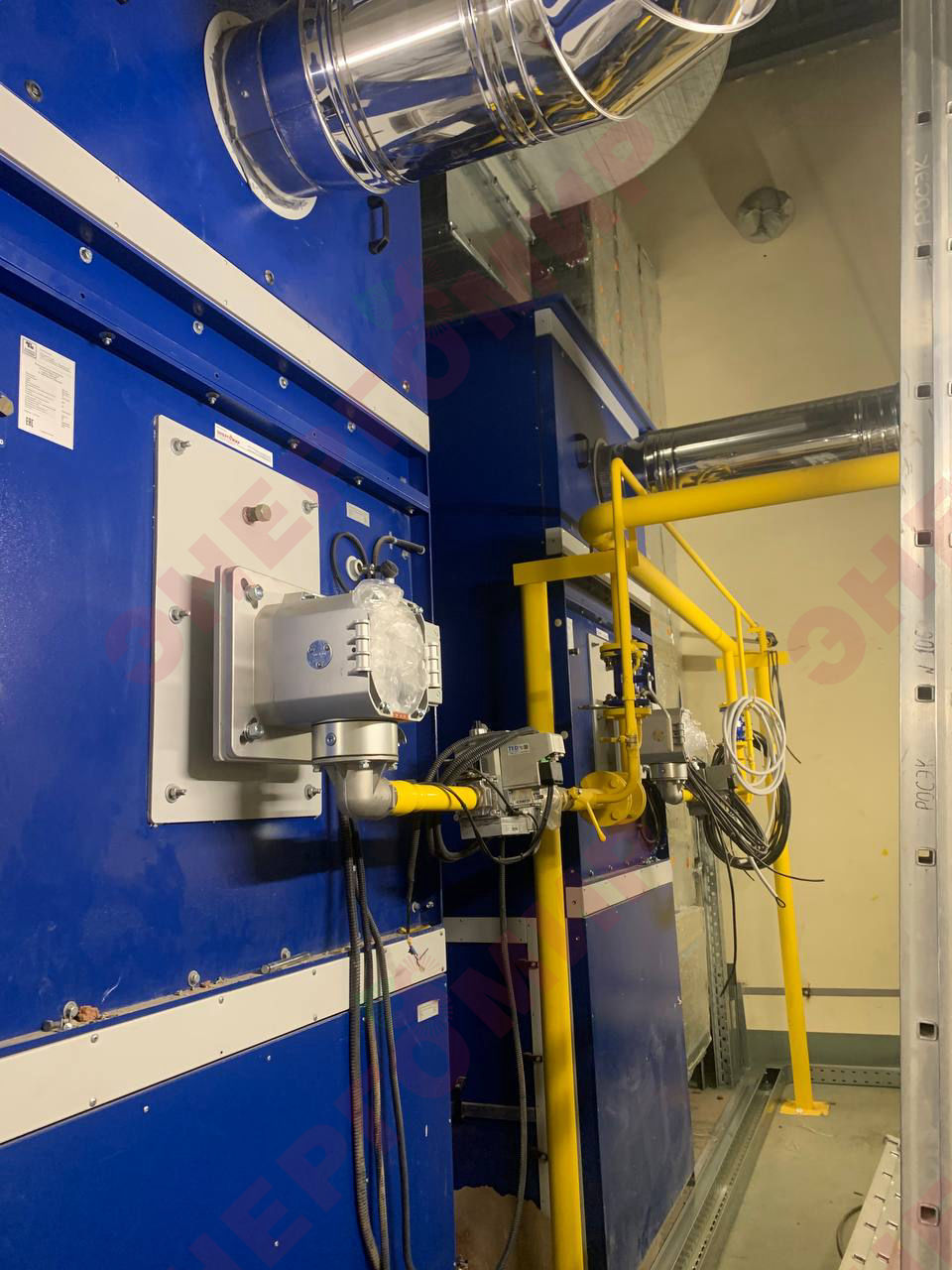 Теплогенераторы ВТР внутреннего исполнения в процессе установки